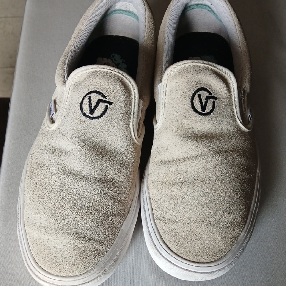 Vans Slip-On Suede Sneakers in Cream with Black Embroidered Logo - Picture 3 of 8